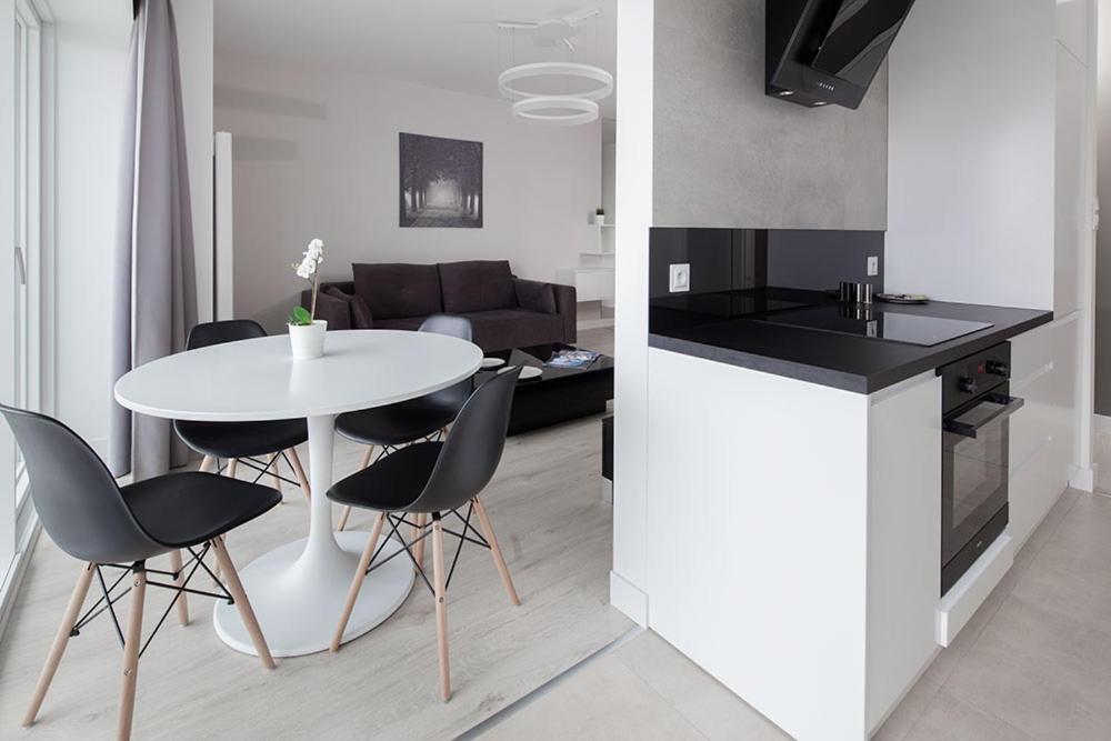 Capital Apartments - Towarowa Poznań Kültér fotó